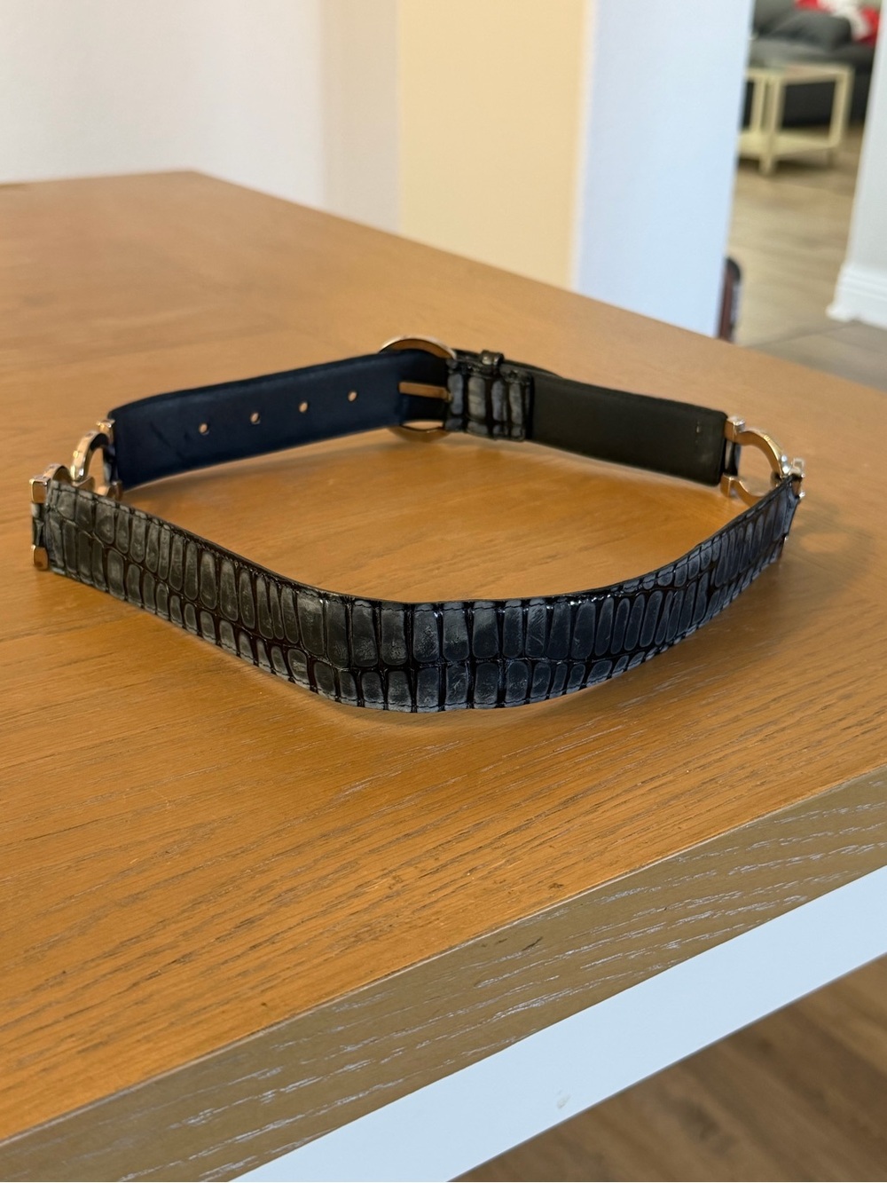 Salvatore Ferragamo Gancini Leather 32in Belt - Picture 4 of 9